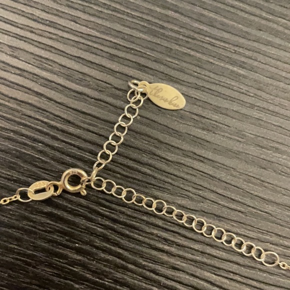 The Sis Kiss “Ebeth” Name Gold Necklace - Picture 2 of 4